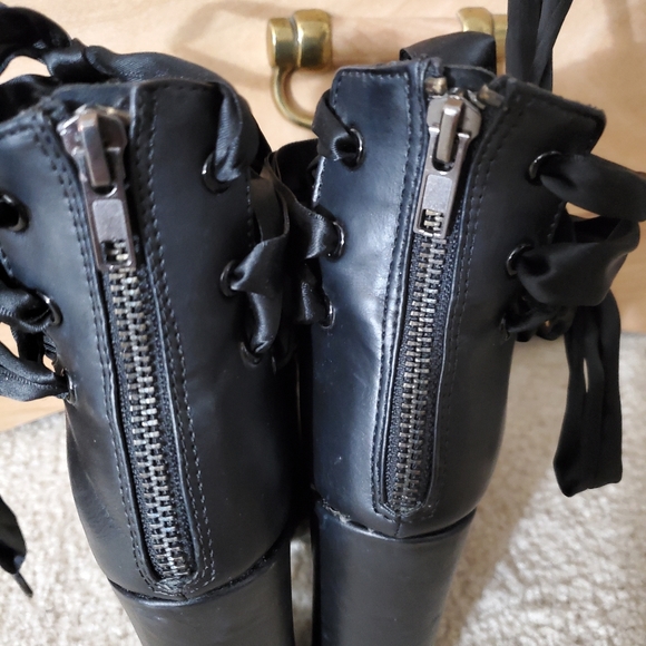 Y.R.U. - Black Ballet Bae Platforms - SIZE 6 Women’s - Picture 8 of 8